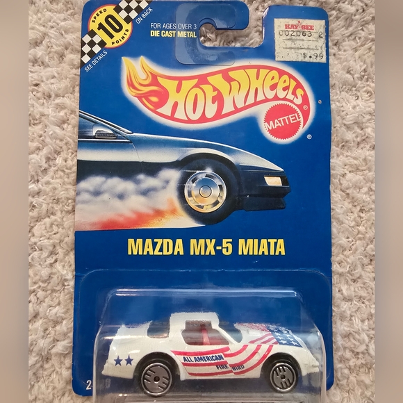Mis Carded Red Bird Hot Wheels Mazda MX-5 MiataWhite with American Flag